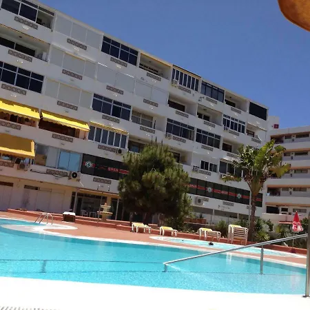 With A View - Playa Del Ingles, Taidia