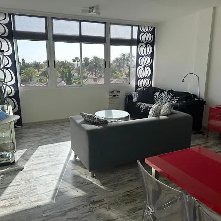 Apartament With A View - Playa Del Ingles, Taidia