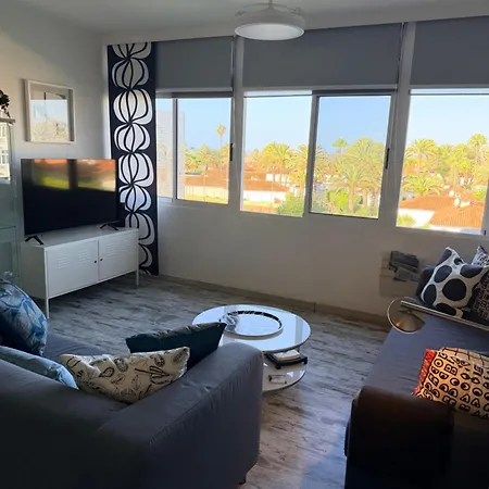 With A View - Playa Del Ingles, Taidia Апартаменти