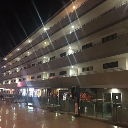 With A View - Playa Del Ingles, Taidia