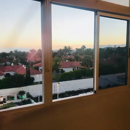 With A View - Playa Del Ingles, Taidia * Плайя-дель-Інглес