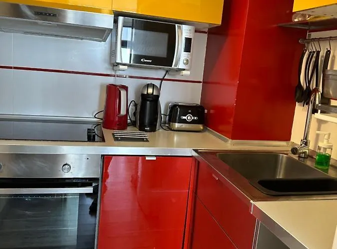 With A View - Playa Del Ingles, Taidia פלאייה דל אינגלז