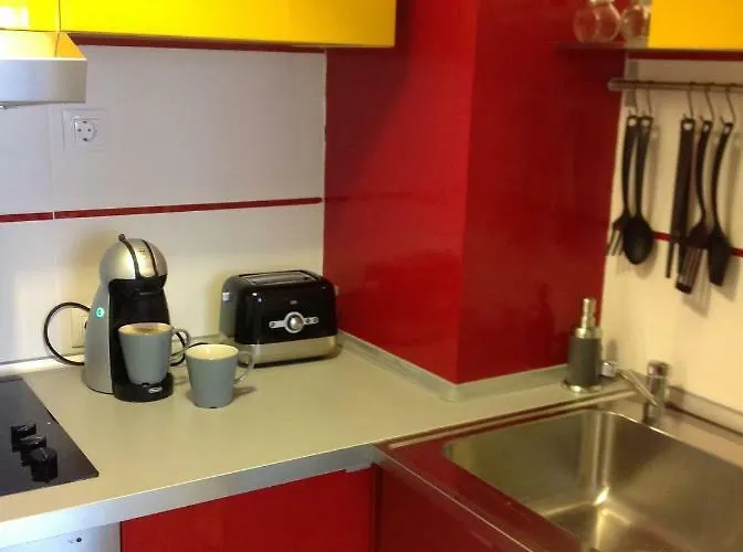 With A View - Playa Del Ingles, Taidia بلايا ديل إنغلز